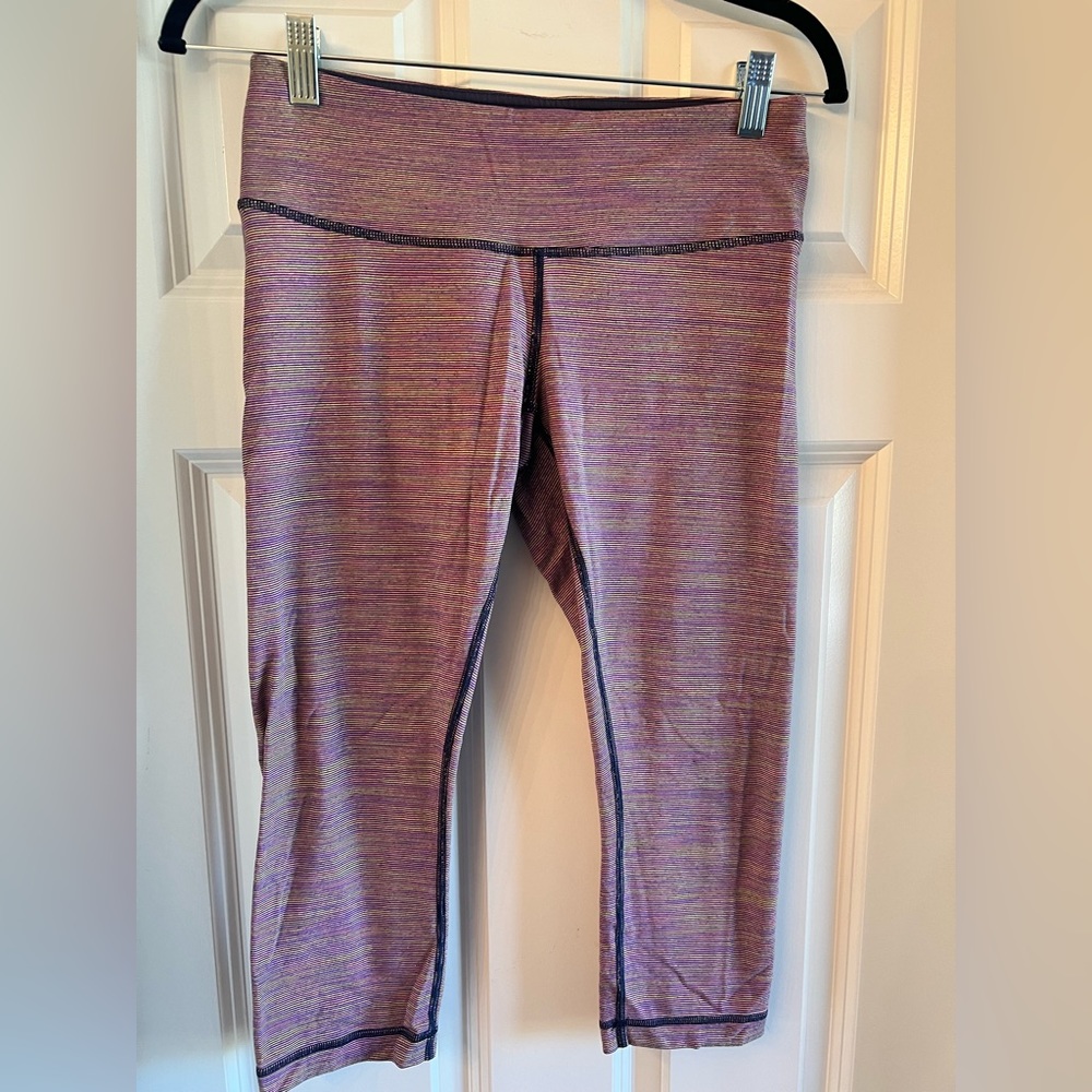 Lululemon Cropped Wunder Under. Size 8 Space Dye - image 1